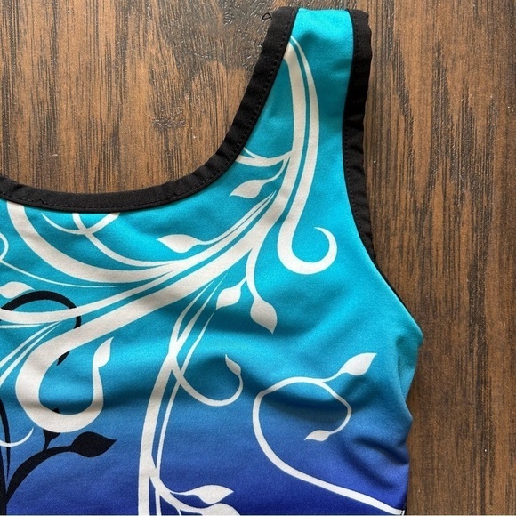 Danskin Girls Leotard - Picture 2 of 7